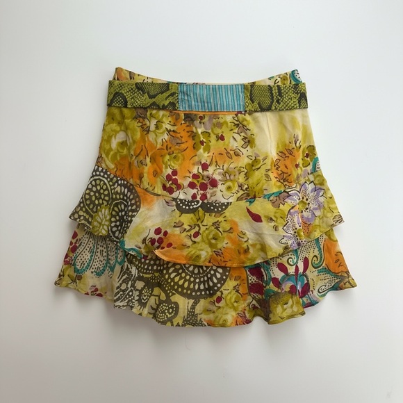 ETRO Milano 100% Silk Tiered Mini Skirt Floral Print Made in Italy IT 42 Luxury - Picture 5 of 8